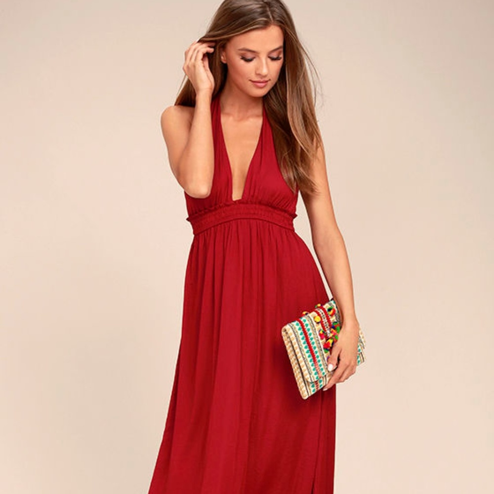 Lulu’s NWT Halter Maxi Dress